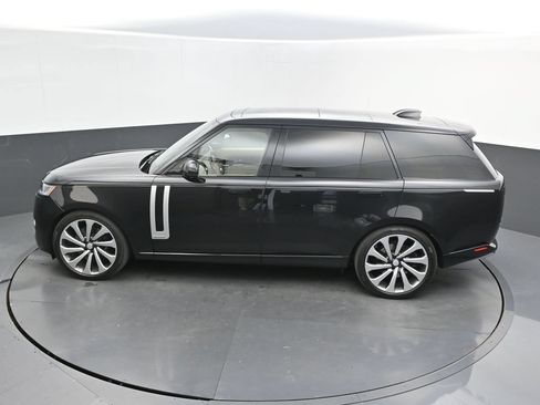 Used 2025 Land Rover Range Rover Long Wheelbase Autobiography AWD/4WD image 33