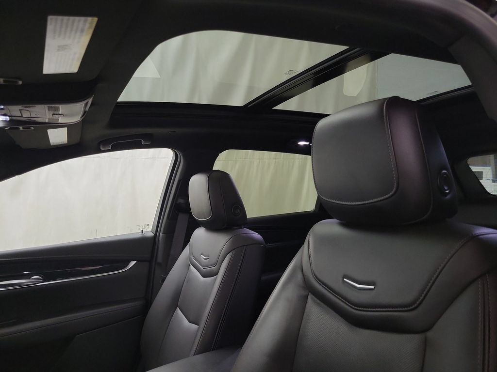Certified 2023 Cadillac XT5 Premium Luxury w/ LPO, Floor Liner Package FWD image 11