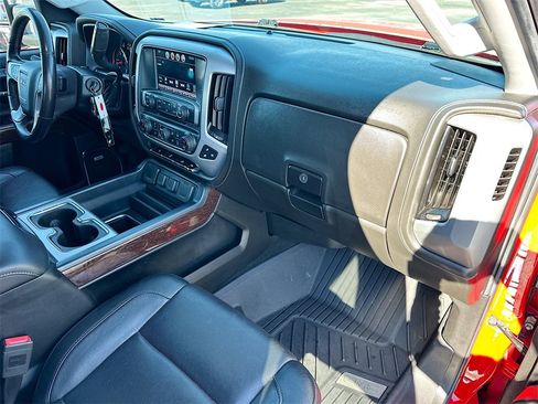 Used 2018 GMC Sierra 2500 SLT image 28