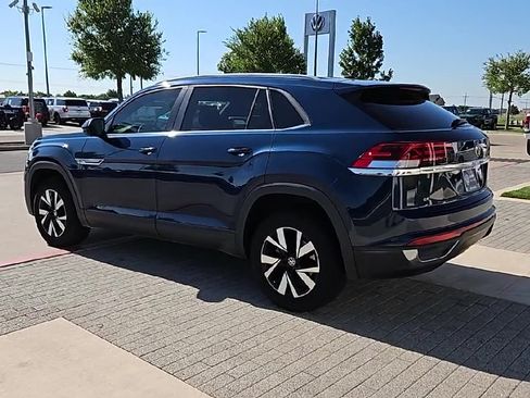 Certified 2021 Volkswagen Atlas Cross Sport SE AWD/4WD image 6