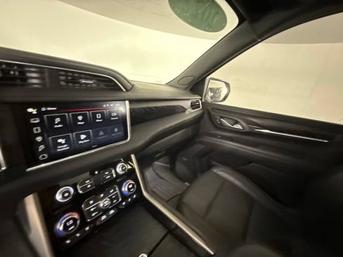 Used 2022 GMC Yukon Denali AWD/4WD image 22
