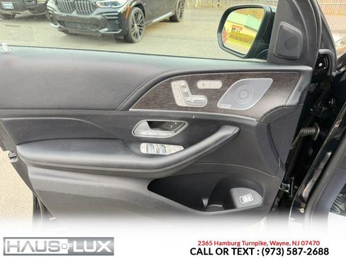 Used 2020 Mercedes-Benz GLE 350 4MATIC w/ AMG Line Exterior image 11