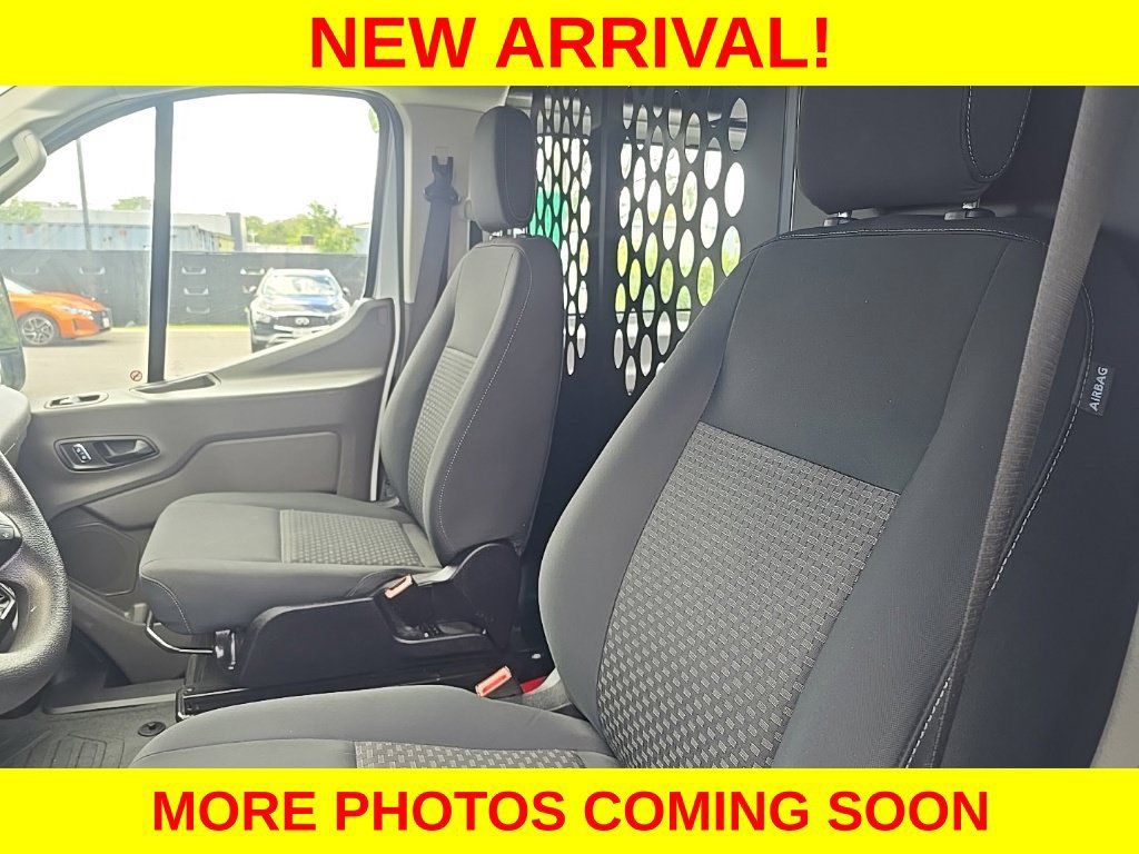 Used 2025 Ford Transit 250 Low Roof w/ Exterior Upgrade Package RWD image 5