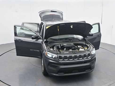 Used 2024 Jeep Compass Sport AWD/4WD image 52