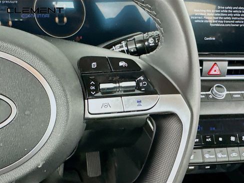 New 2025 Hyundai Elantra SEL image 15