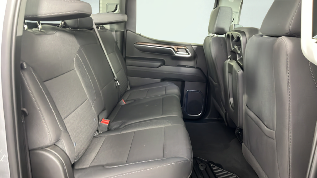 Used 2024 Chevrolet Silverado 1500 LT AWD/4WD image 20
