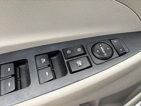 Used 2019 Hyundai Tucson Value AWD/4WD image 12