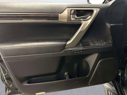 Used 2021 Lexus GX 460 Premium w/ Premium Package AWD/4WD image 17