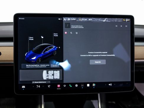 Used 2018 Tesla Model 3 Long Range image 26