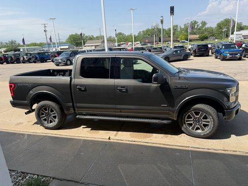 Used 2017 Ford F150 XLT w/ Equipment Group 302A Luxury image 5
