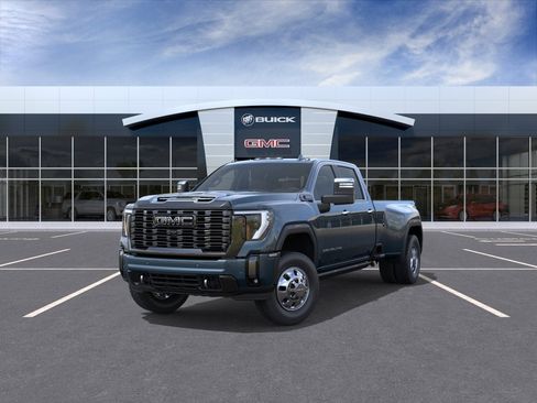 New 2026 GMC Sierra 3500 Denali Ultimate AWD/4WD image 32