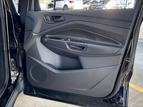 Used 2016 Ford Escape S image 21