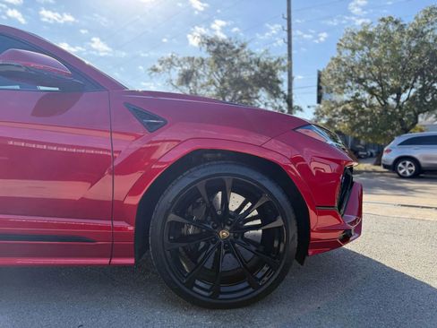 Used 2023 Lamborghini Urus S image 40