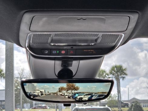 New 2026 Chevrolet Traverse High Country image 10