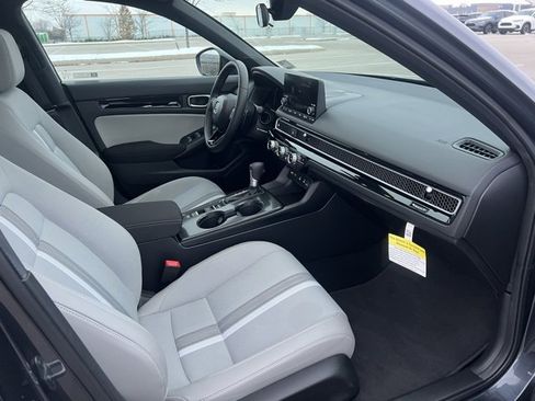 Used 2025 Honda Civic FWD Hybrid Sedan image 32