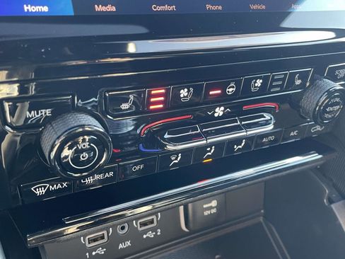 New 2025 Jeep Grand Cherokee L Limited image 4