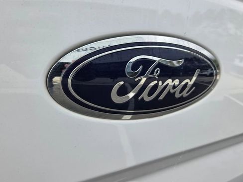 Used 2017 Ford F150 XLT image 11