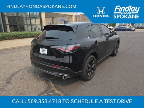 Used 2025 Honda HR-V Sport image 5
