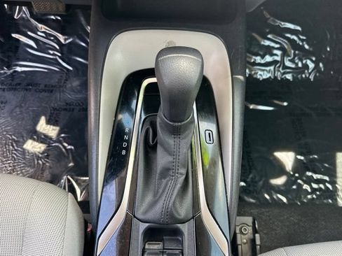 Used 2022 Toyota Corolla LE FWD image 20