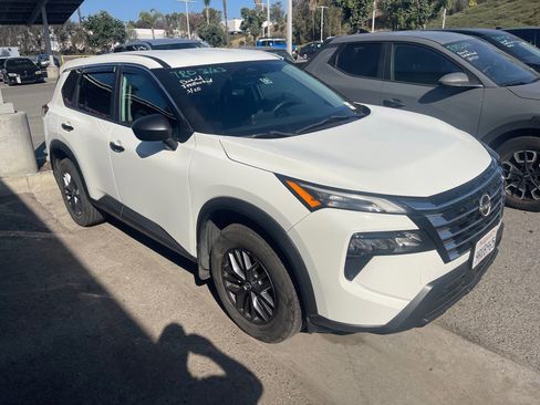 Certified 2024 Nissan Rogue S image 2