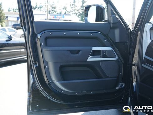 Used 2024 Land Rover Defender 110 S AWD/4WD image 12