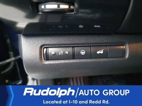 Used 2025 Nissan Pathfinder SV AWD/4WD image 13