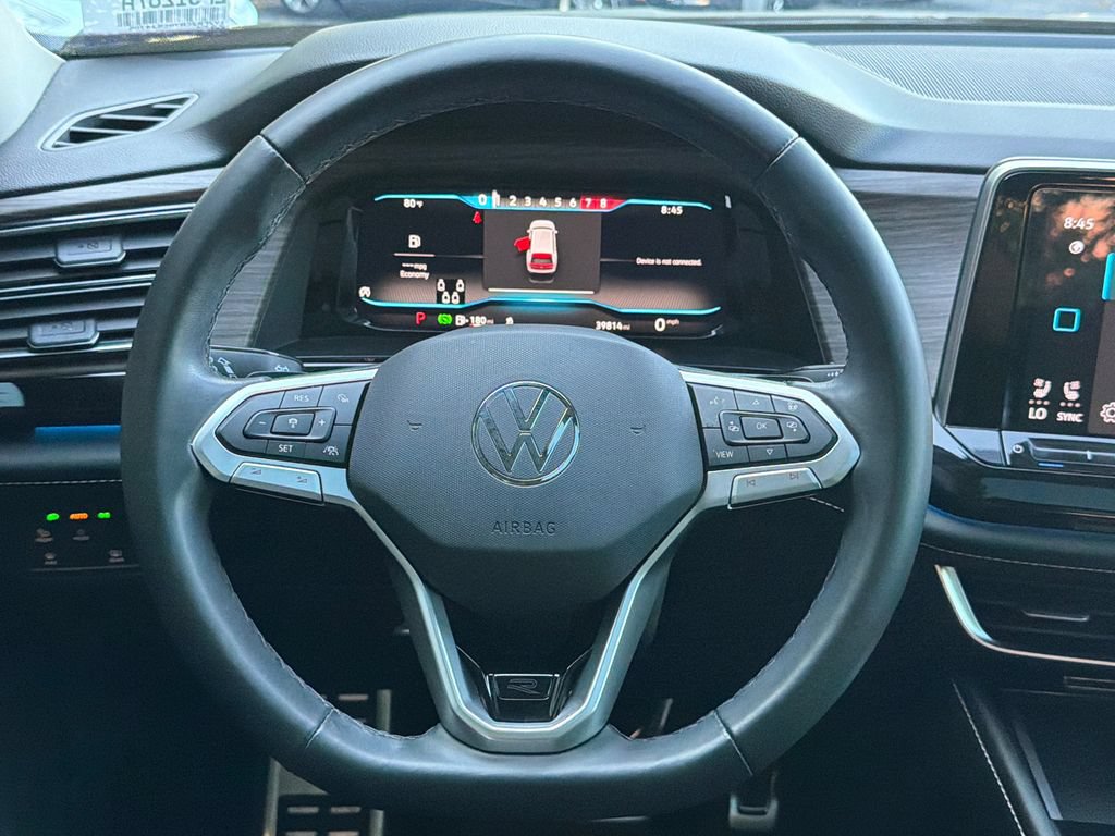 Used 2024 Volkswagen Atlas SEL Premium R-Line AWD/4WD image 24