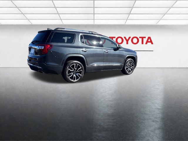 Used 2021 GMC Acadia Denali w/ Denali Technology Package FWD image 4