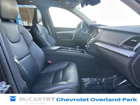 Used 2023 Volvo XC90 B5 Core AWD/4WD image 40