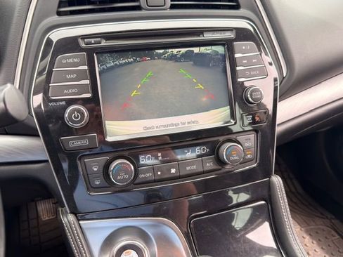 Used 2017 Nissan Maxima 3.5 SV image 4