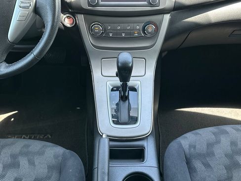 Used 2013 Nissan Sentra SV w/ Premium Pkg FWD image 19
