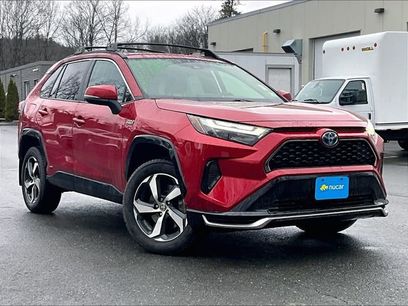 Used 2023 Toyota RAV4 SE w/ Weather & Moonroof Package