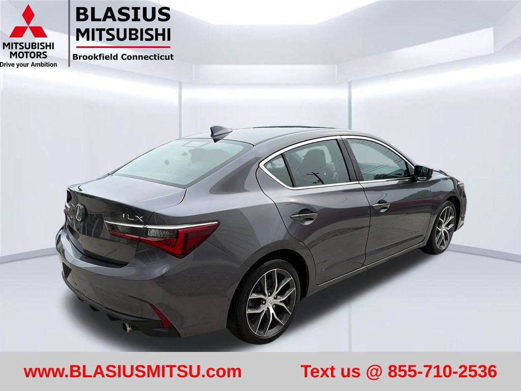 Used 2020 Acura ILX w/ Premium Package FWD image 5