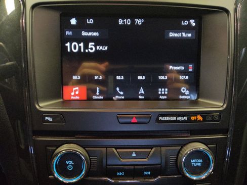 Used 2018 Ford Explorer XLT w/ Equipment Group 202A FWD image 25