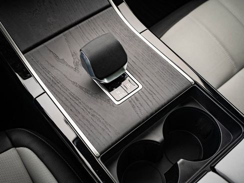 Used 2026 Land Rover Range Rover Evoque Dynamic SE image 34