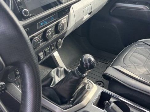 Used 2021 Toyota Tacoma TRD Off-Road w/ Technology Package image 14