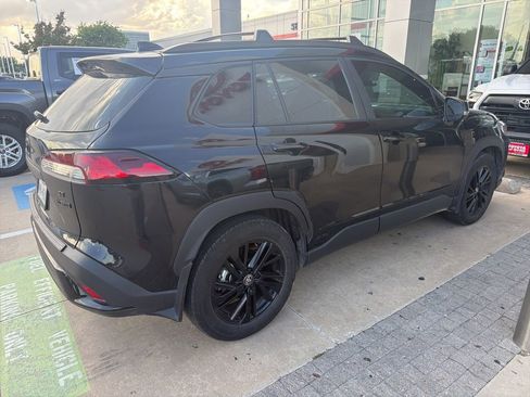 Used 2024 Toyota Corolla Cross AWD Hybrid image 7