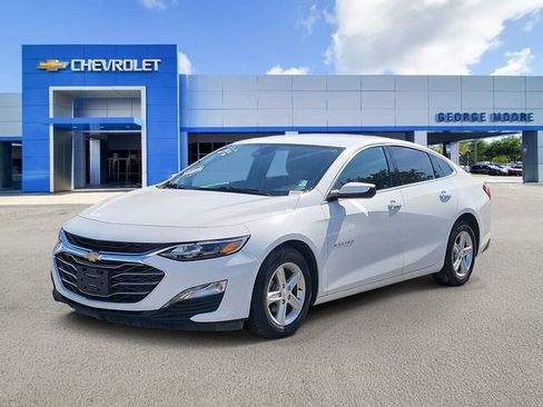 Certified 2024 Chevrolet Malibu LT FWD image 2