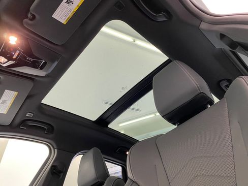 Used 2025 BMW X1 xDrive28i w/ Technology Package image 14