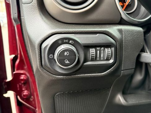Used 2022 Jeep Gladiator Sport AWD/4WD image 21