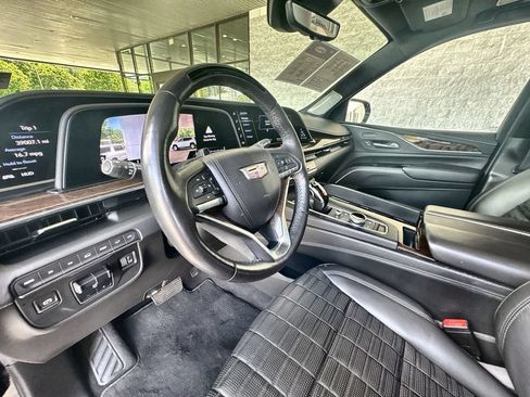 Certified 2021 Cadillac Escalade Sport Platinum AWD/4WD image 10