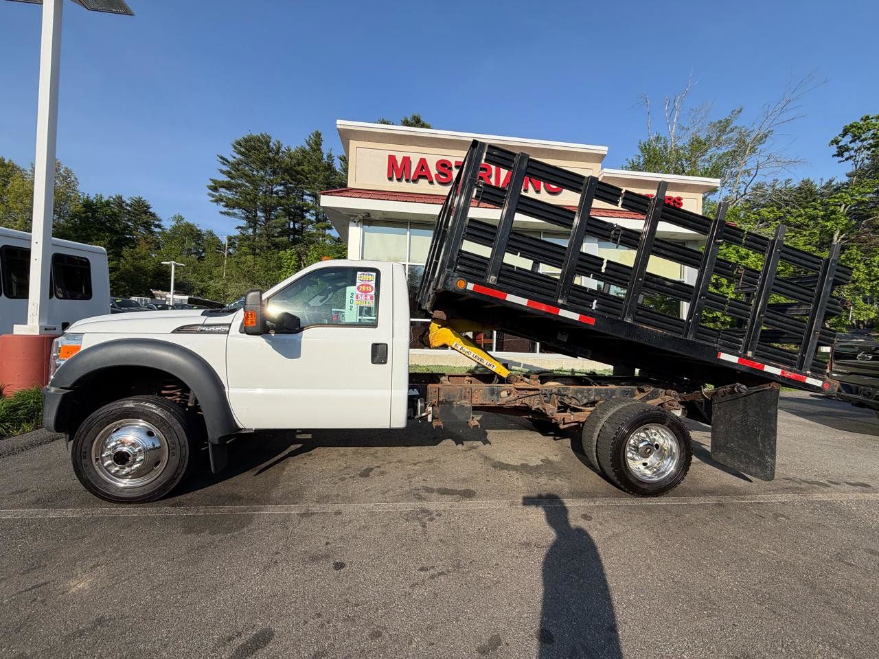 Used 2015 Ford F550 4x4 Regular Cab Super Duty image 12