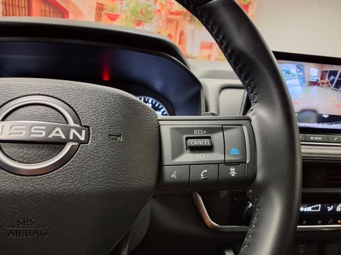 Used 2025 Nissan Rogue SV FWD image 26