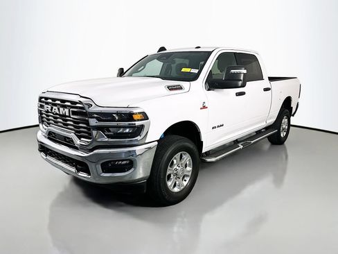 Used 2025 RAM 2500 Big Horn AWD/4WD image 3
