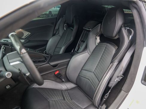 Used 2025 Chevrolet Corvette Z06 image 7