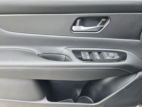 New 2026 Nissan Murano SV AWD/4WD image 17