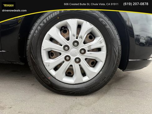 Used 2012 Kia Forte EX image 25