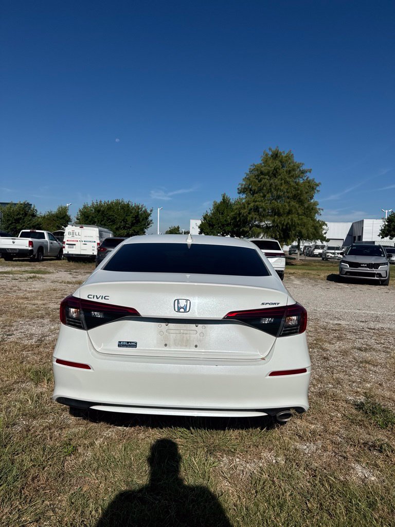 Used 2024 Honda Civic Sport image 6