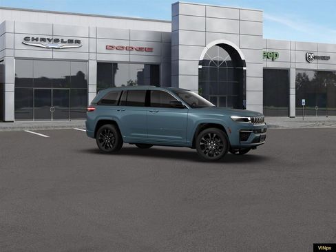 New 2026 Jeep Grand Cherokee Limited AWD/4WD image 10