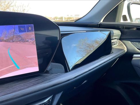 Certified 2025 Audi Q5 Premium w/ Convenience Package image 31